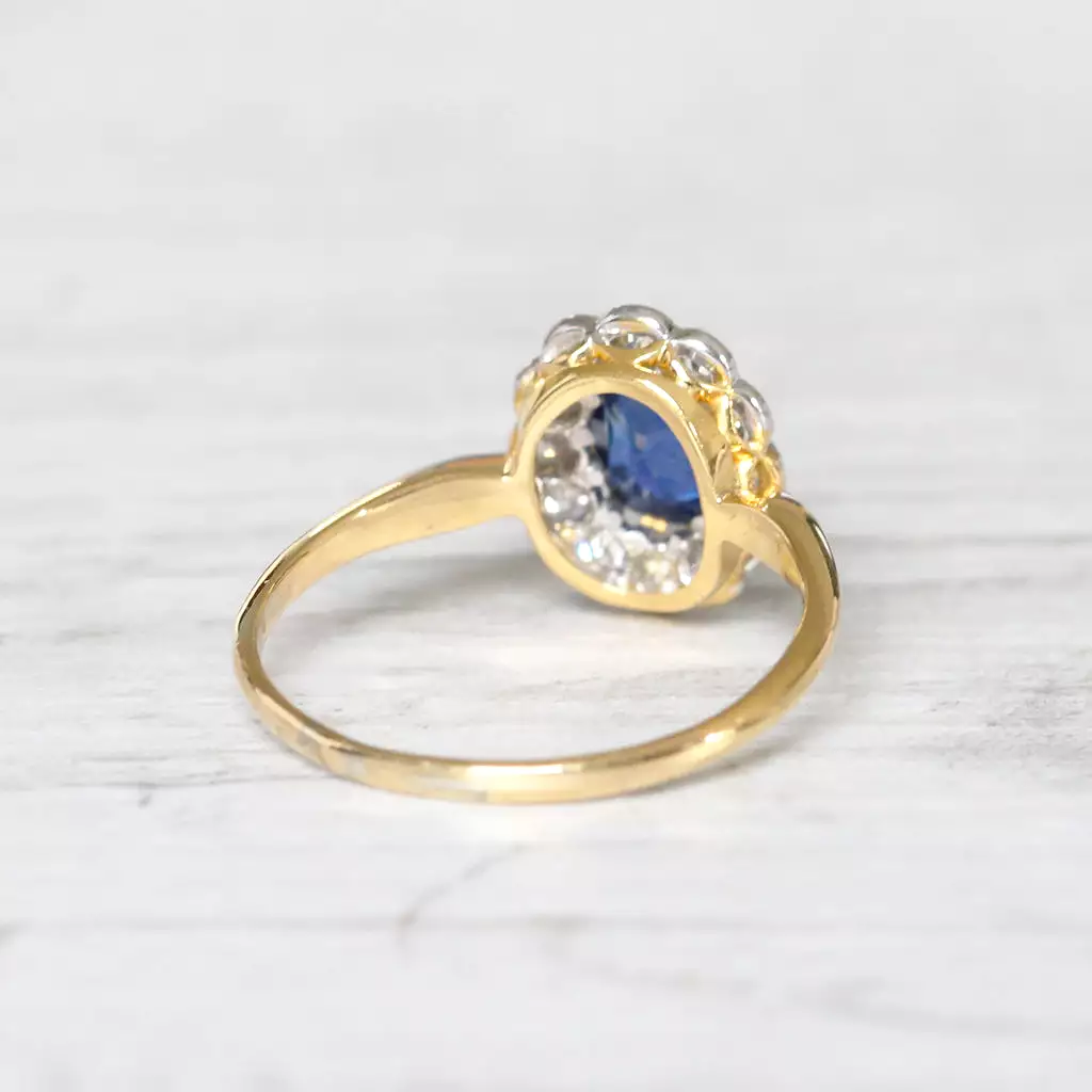 Edwardian 0.90 Carat Sapphire and Old Cut Diamond Cluster Ring