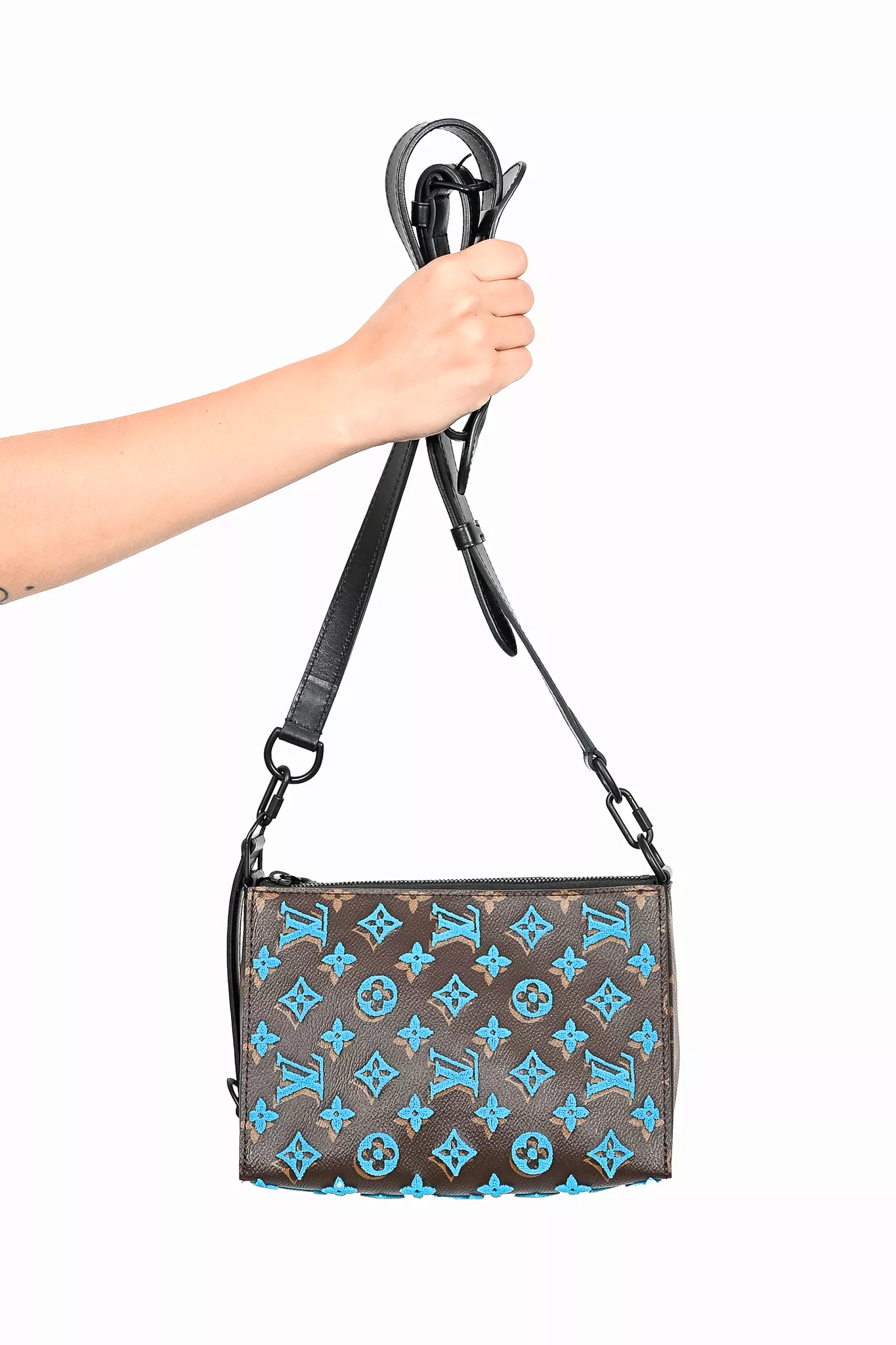 Louis Vuitton 2019 Turquoise Monogram Triangle Tuffetage Messenger