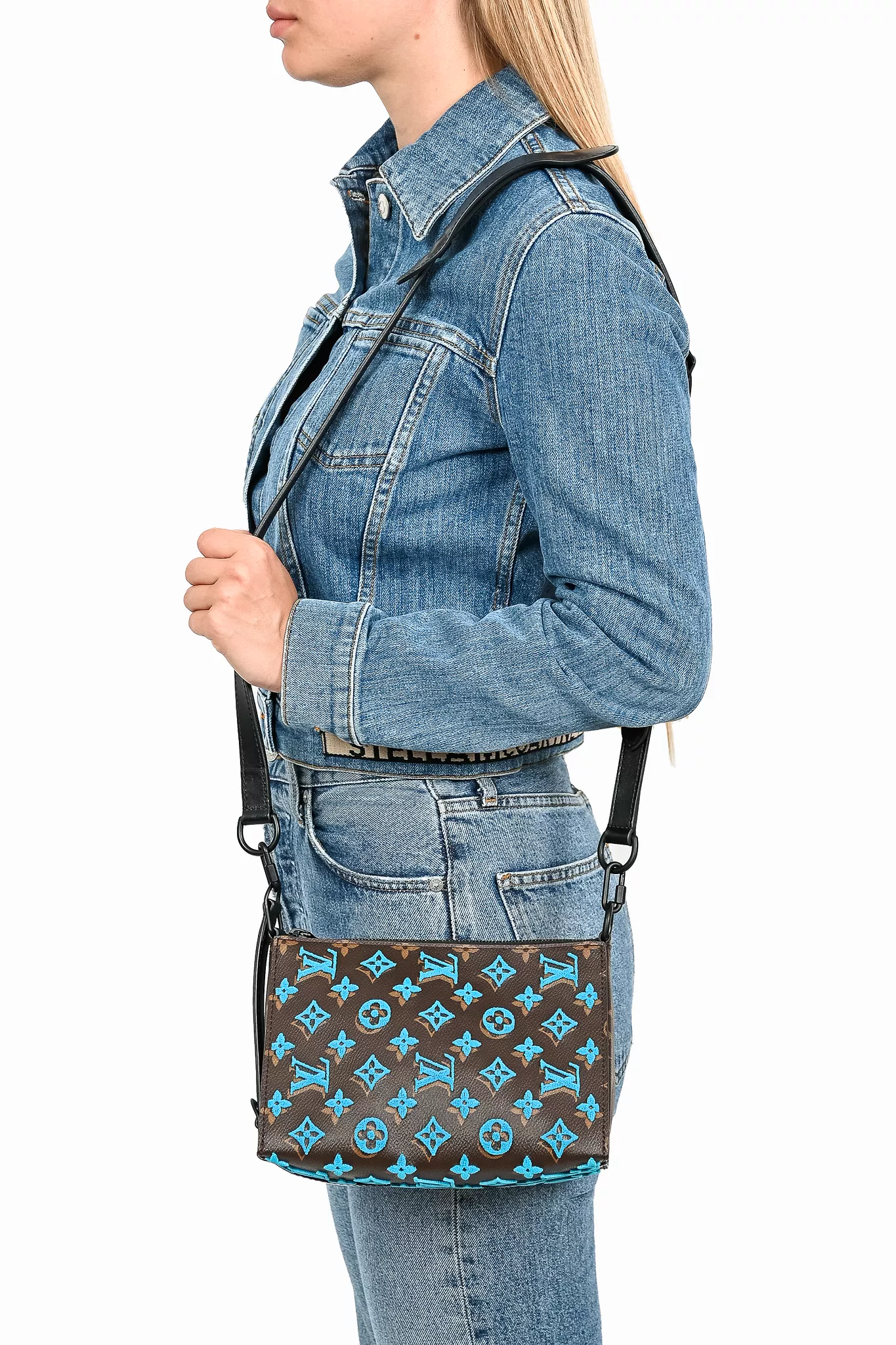 Louis Vuitton 2019 Turquoise Monogram Triangle Tuffetage Messenger