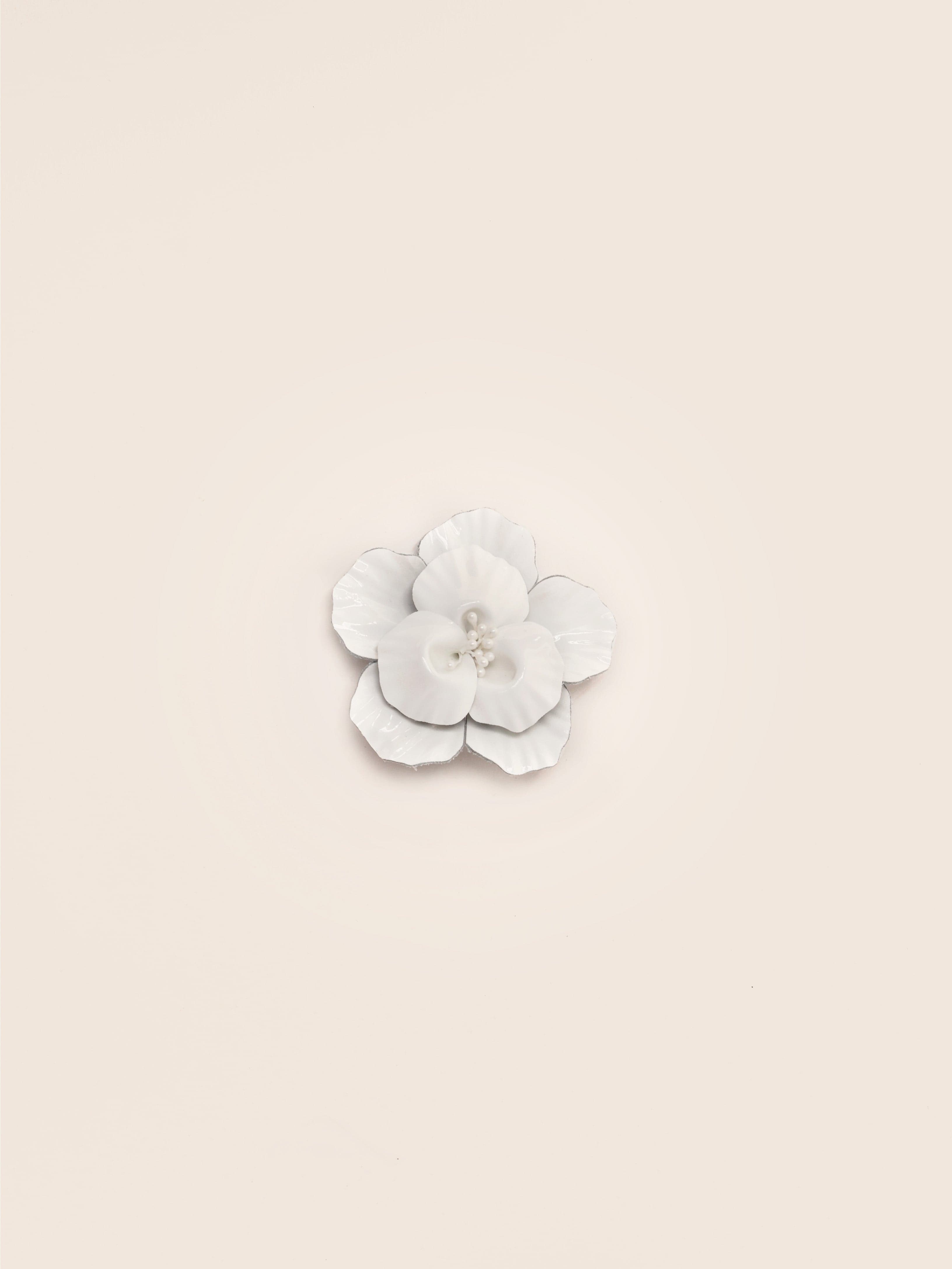 Patent Flower Clip White