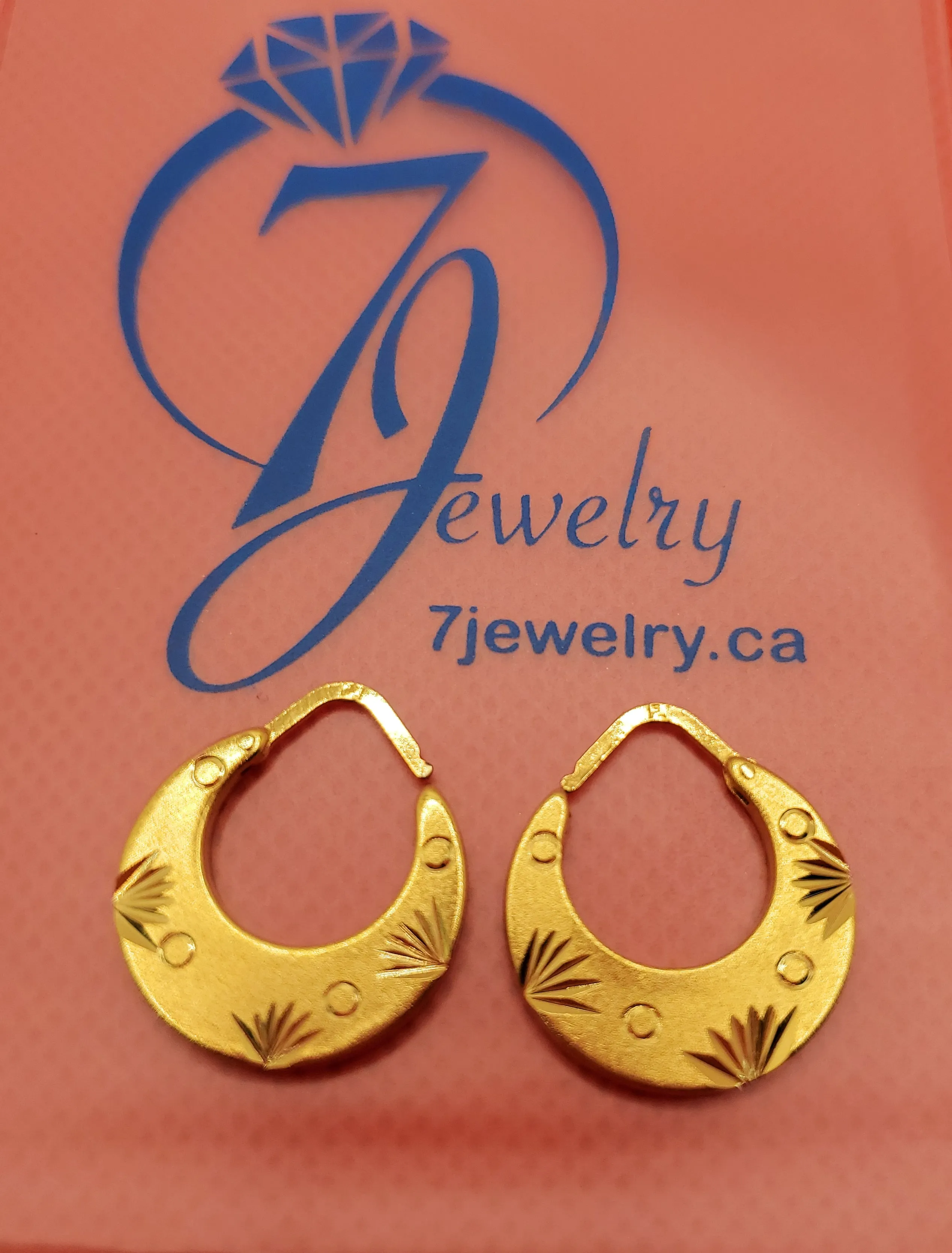 Stylish and Modern Nattiyan Earrings