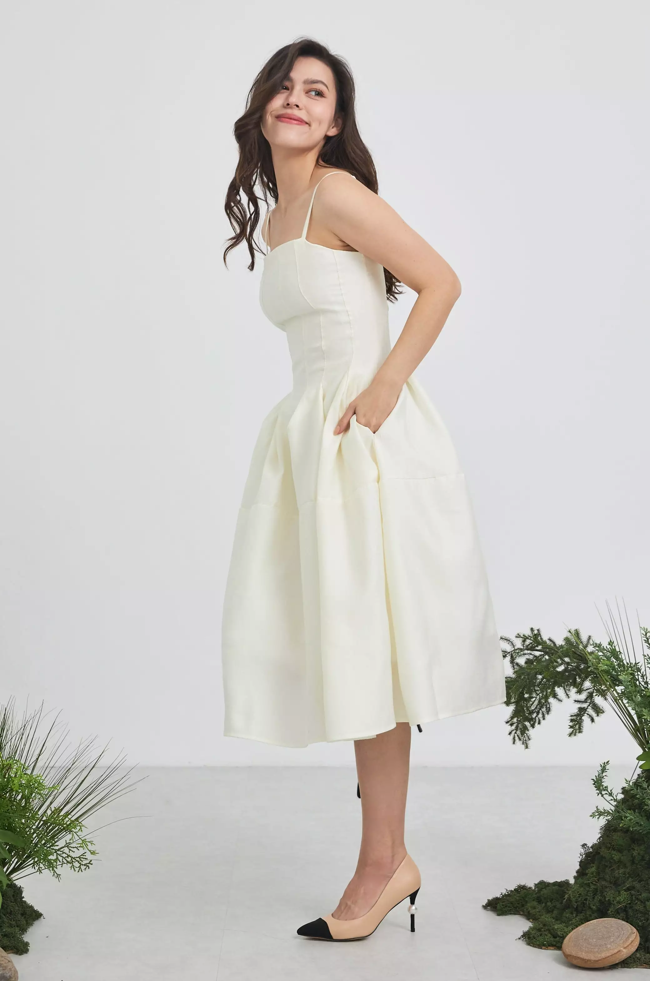 Where's my tiara classic dress in beige